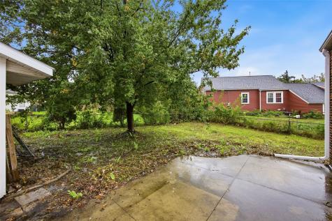 3922 Hart Court NE Cedar Rapids IA 52402