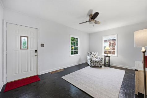 3922 Hart Court NE Cedar Rapids IA 52402