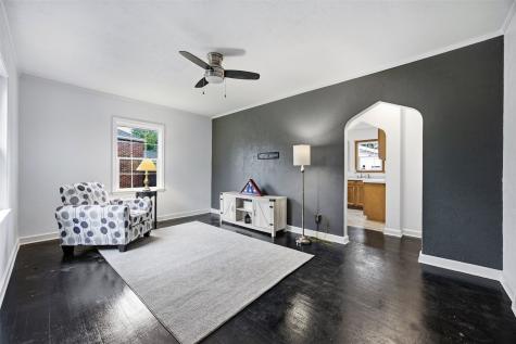 3922 Hart Court NE Cedar Rapids IA 52402