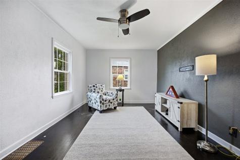 3922 Hart Court NE Cedar Rapids IA 52402