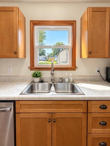 904 E 4th Vinton IA 52349