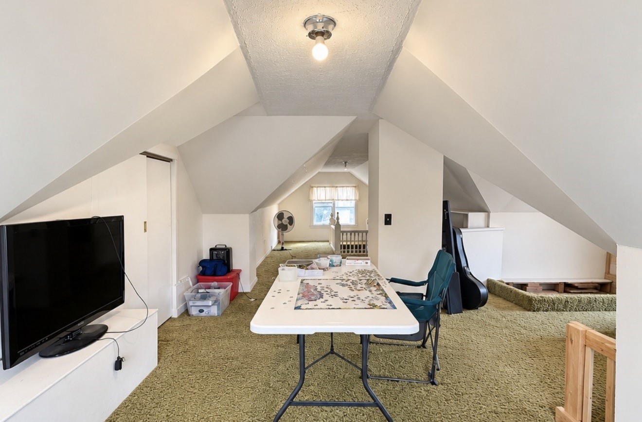 904 E 4th Vinton IA 52349
