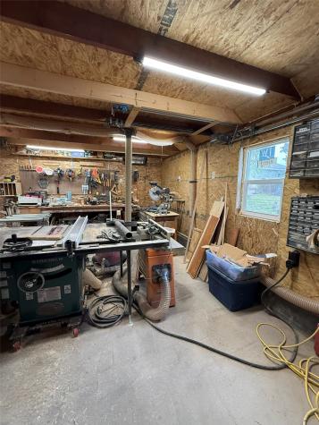 904 E 4th Vinton IA 52349