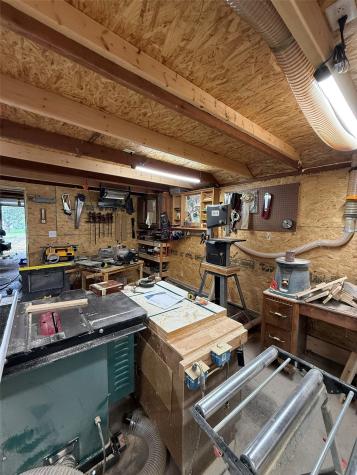 904 E 4th Vinton IA 52349