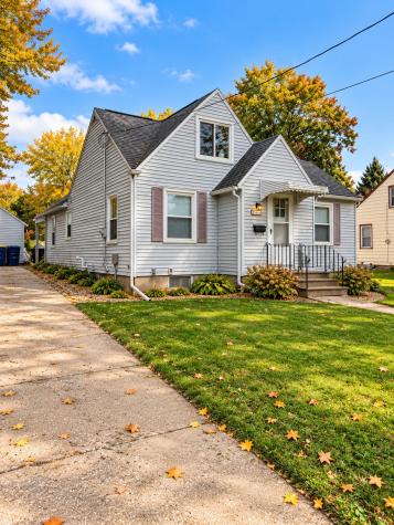 904 E 4th Vinton IA 52349