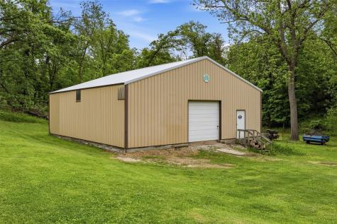 3380 Otis Road SE Cedar Rapids IA 52403