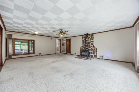 3380 Otis Road SE Cedar Rapids IA 52403