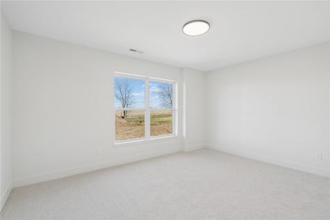 900 Crestview Drive Solon IA 52333
