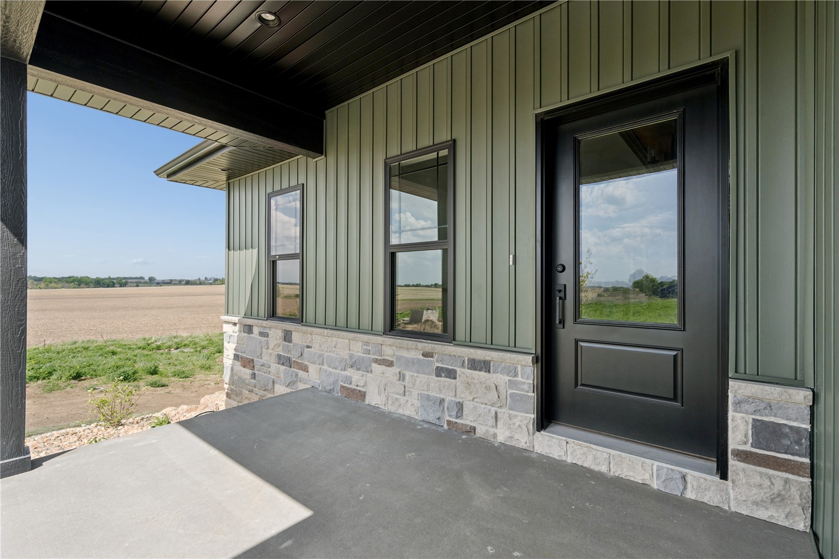 900 Crestview Drive Solon IA 52333