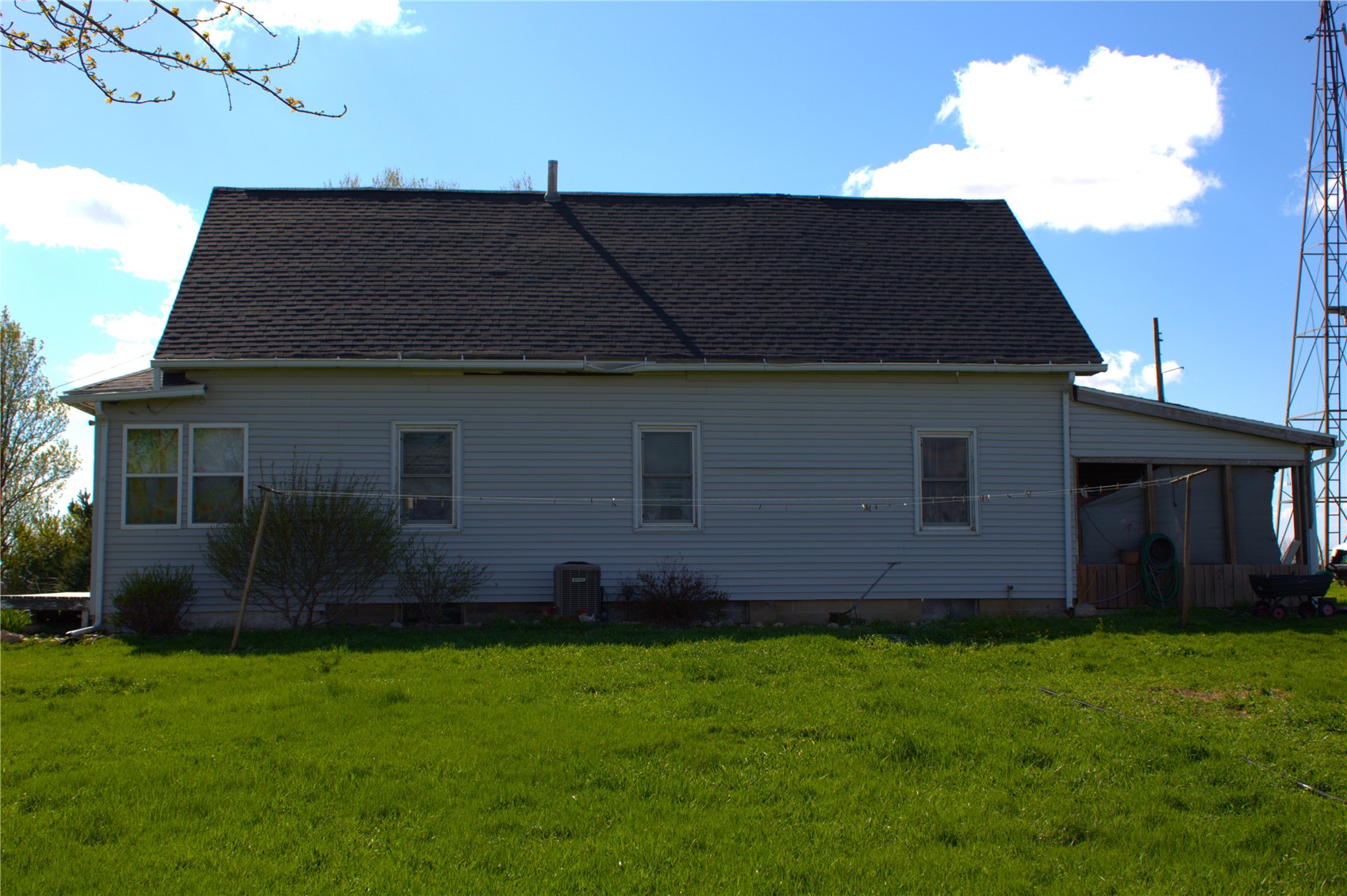 2237 68th Street Van Horne IA 52346
