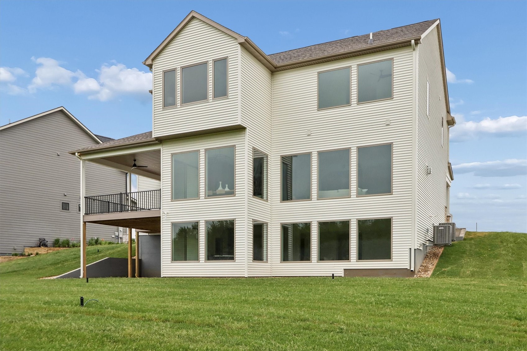 411 Macbride Trail Solon IA 52333