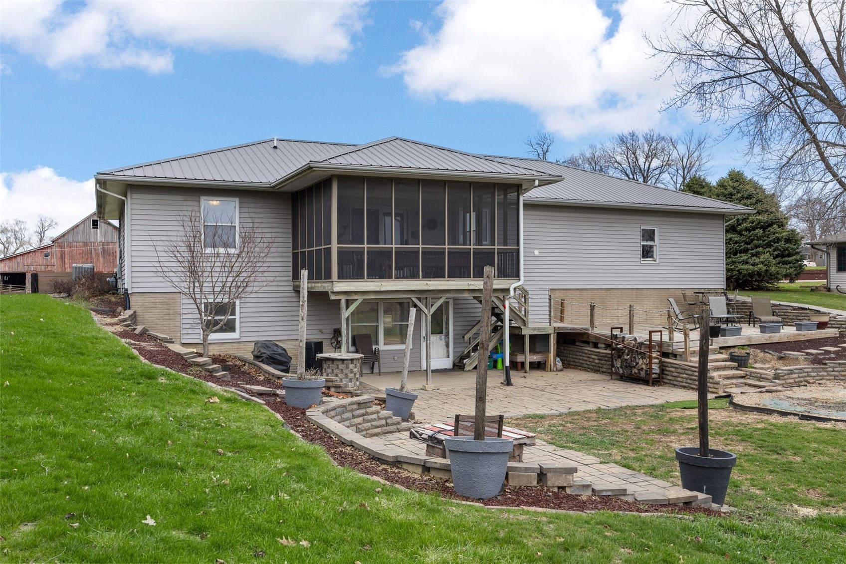 168 290th Street West Branch IA 52358