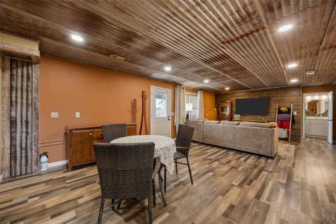 168 290th Street West Branch IA 52358