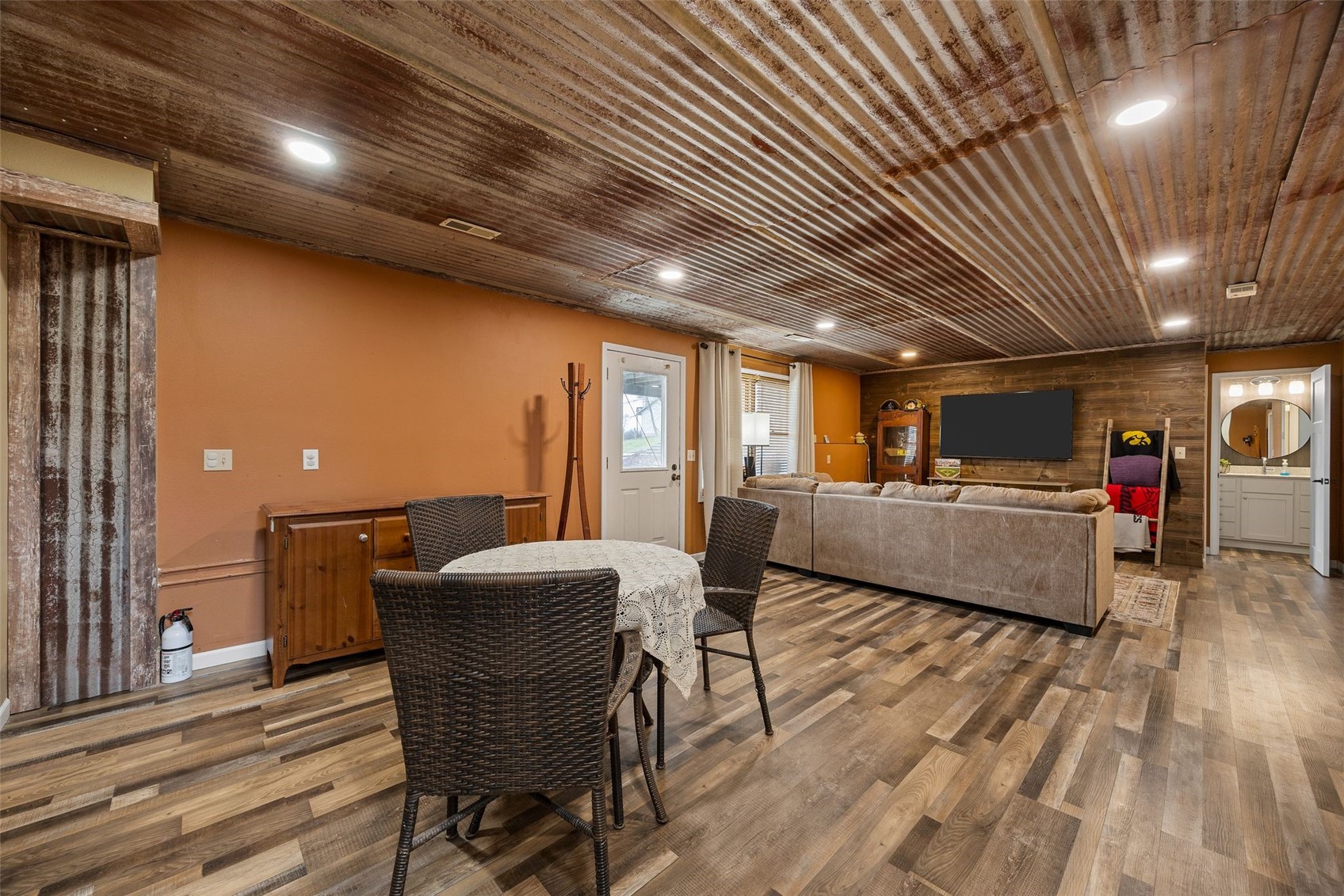 168 290th Street West Branch IA 52358