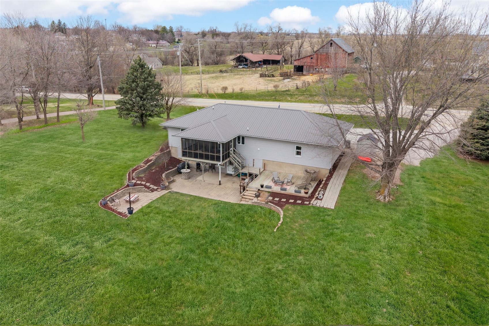168 290th Street West Branch IA 52358