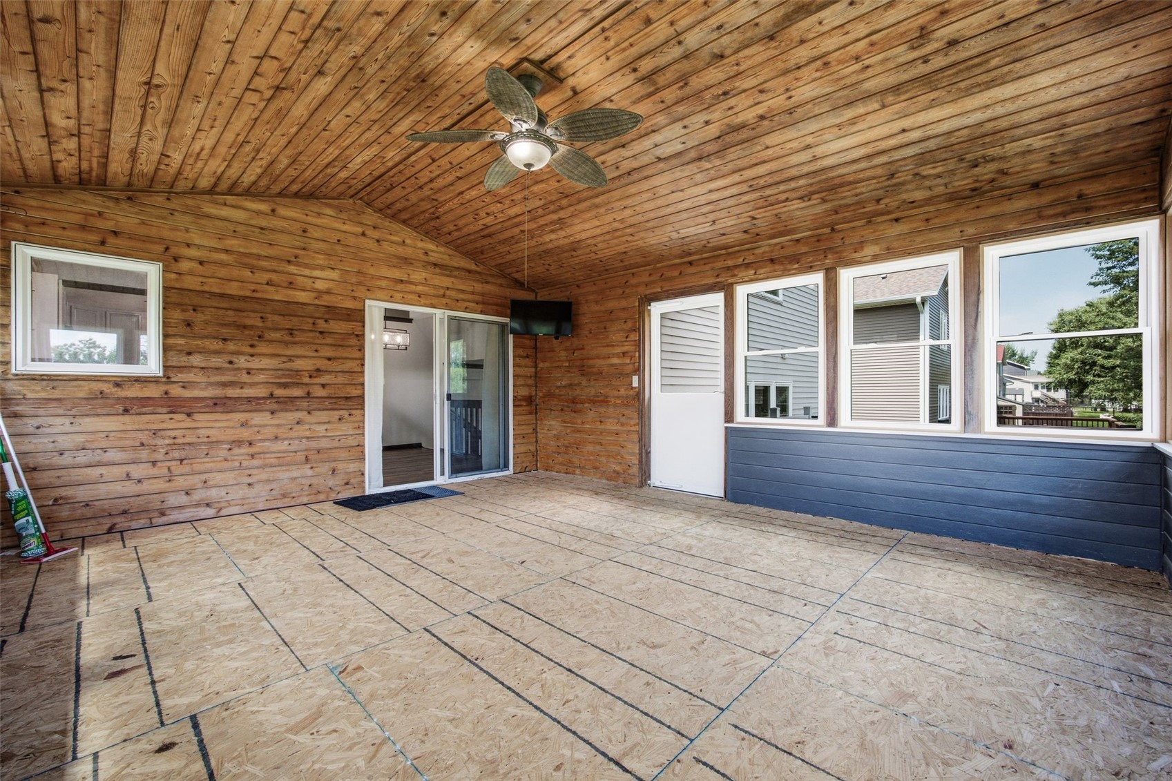 7700 Pin Tail Drive NE Cedar Rapids IA 52402