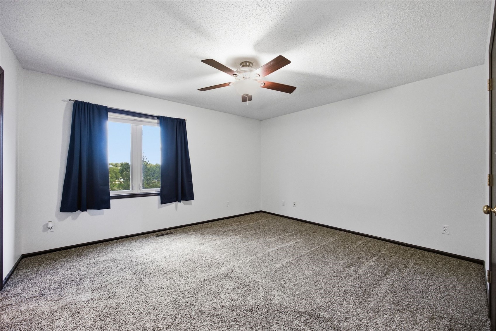 7700 Pin Tail Drive NE Cedar Rapids IA 52402