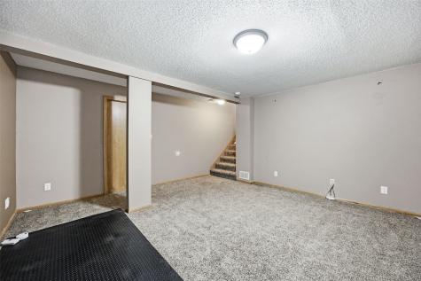 7700 Pin Tail Drive NE Cedar Rapids IA 52402