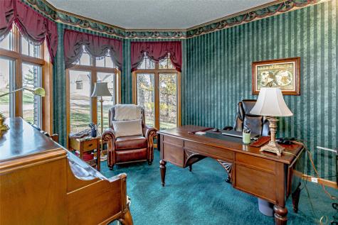 4675 Leprechaun Lane Cedar Rapids IA 52411