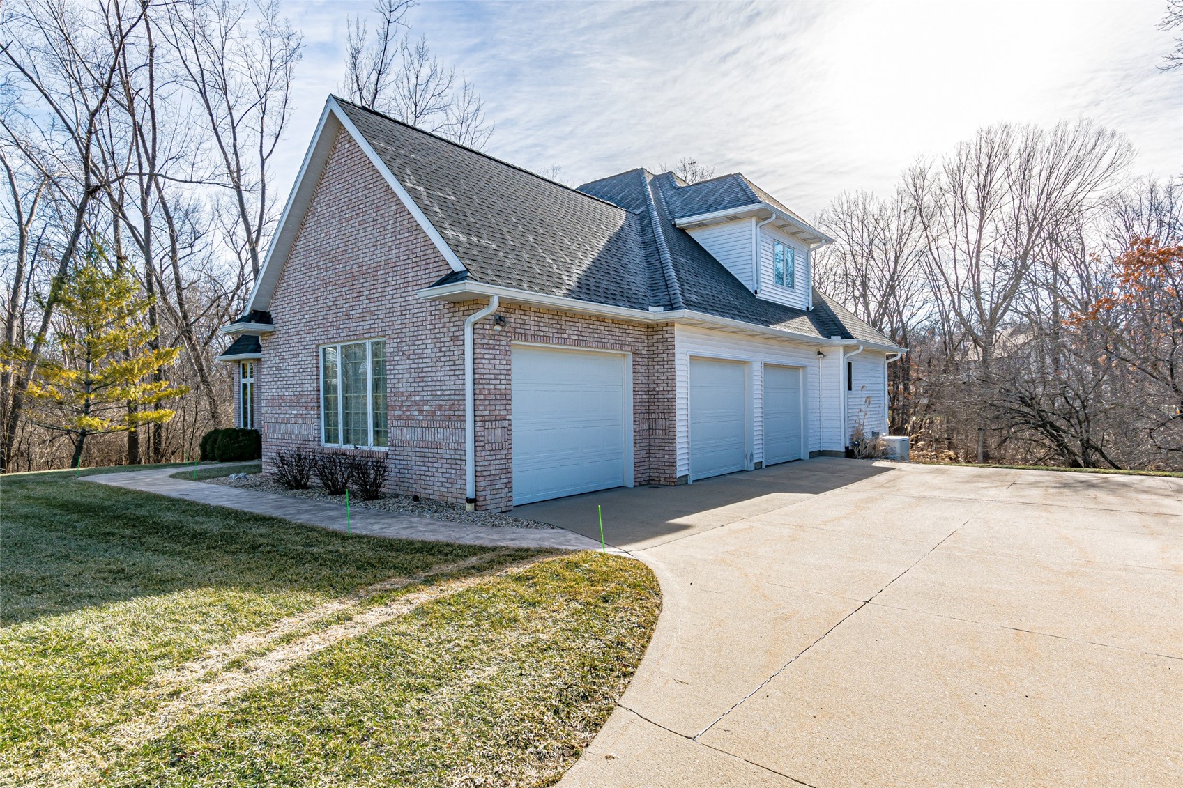 4675 Leprechaun Lane Cedar Rapids IA 52411