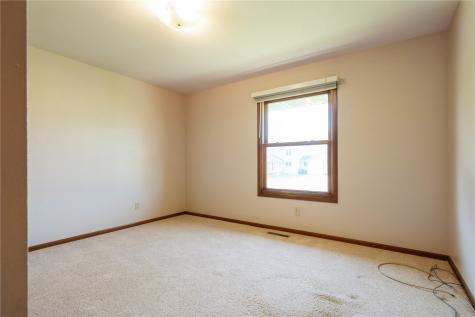 2540 Grand Avenue Marion IA 52302