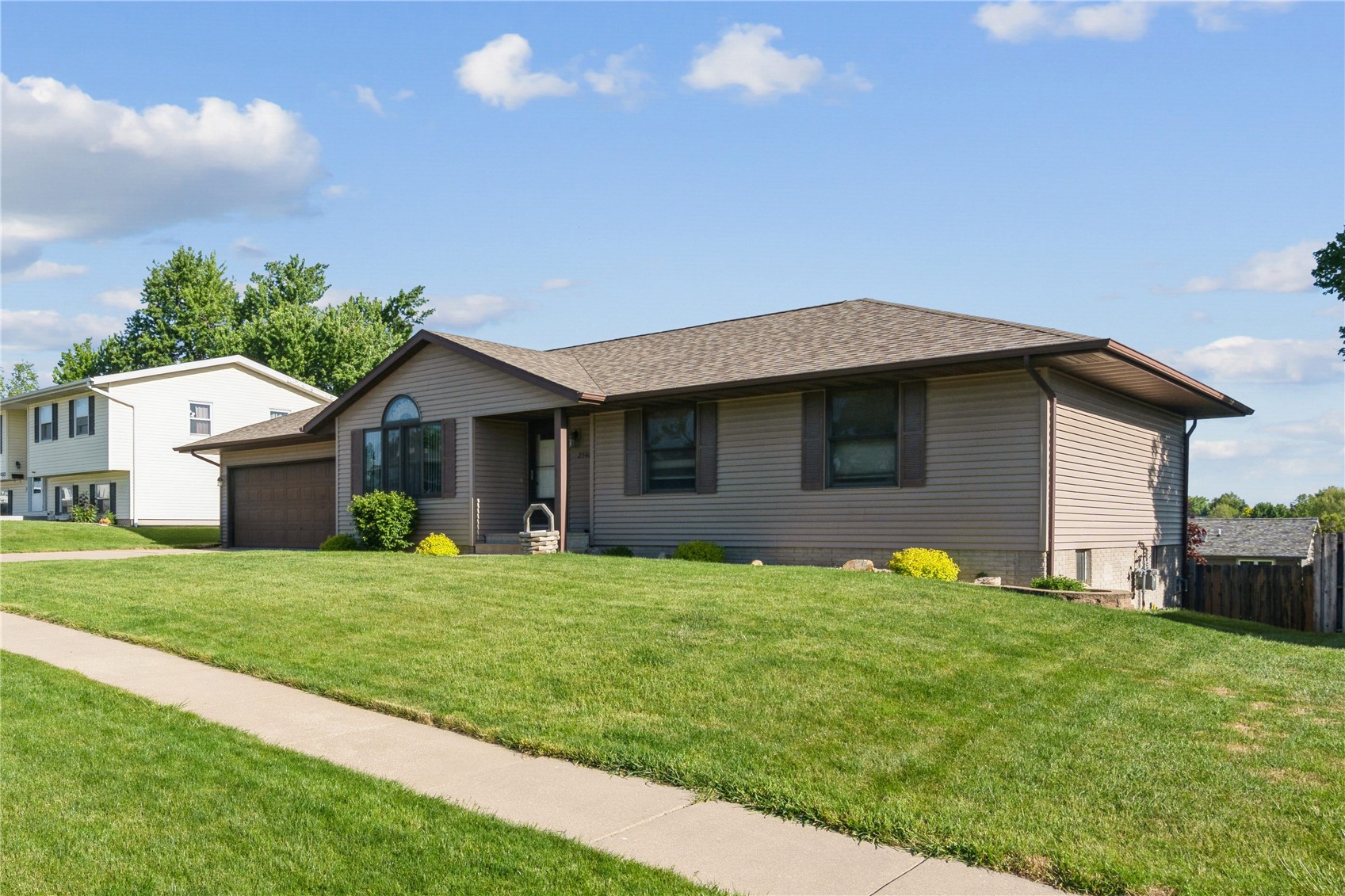 2540 Grand Avenue Marion IA 52302