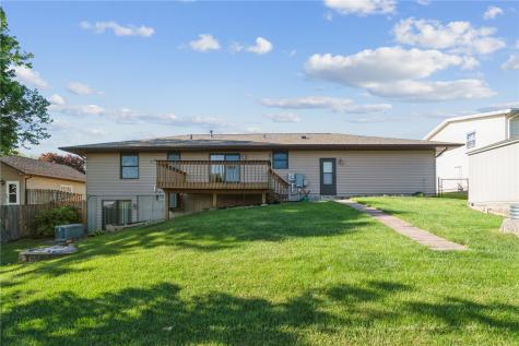 2540 Grand Avenue Marion IA 52302