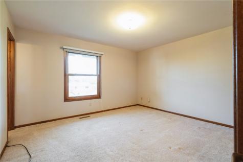 2540 Grand Avenue Marion IA 52302