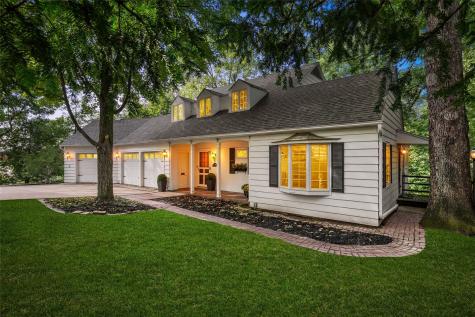 10 Oakridge Avenue Iowa City IA 52246