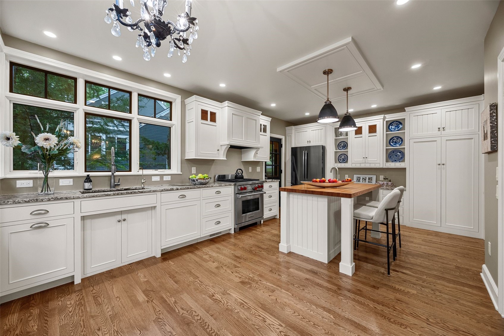 10 Oakridge Avenue Iowa City IA 52246