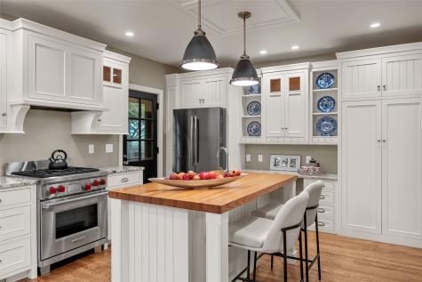 10 Oakridge Avenue Iowa City IA 52246