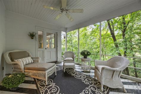 10 Oakridge Avenue Iowa City IA 52246