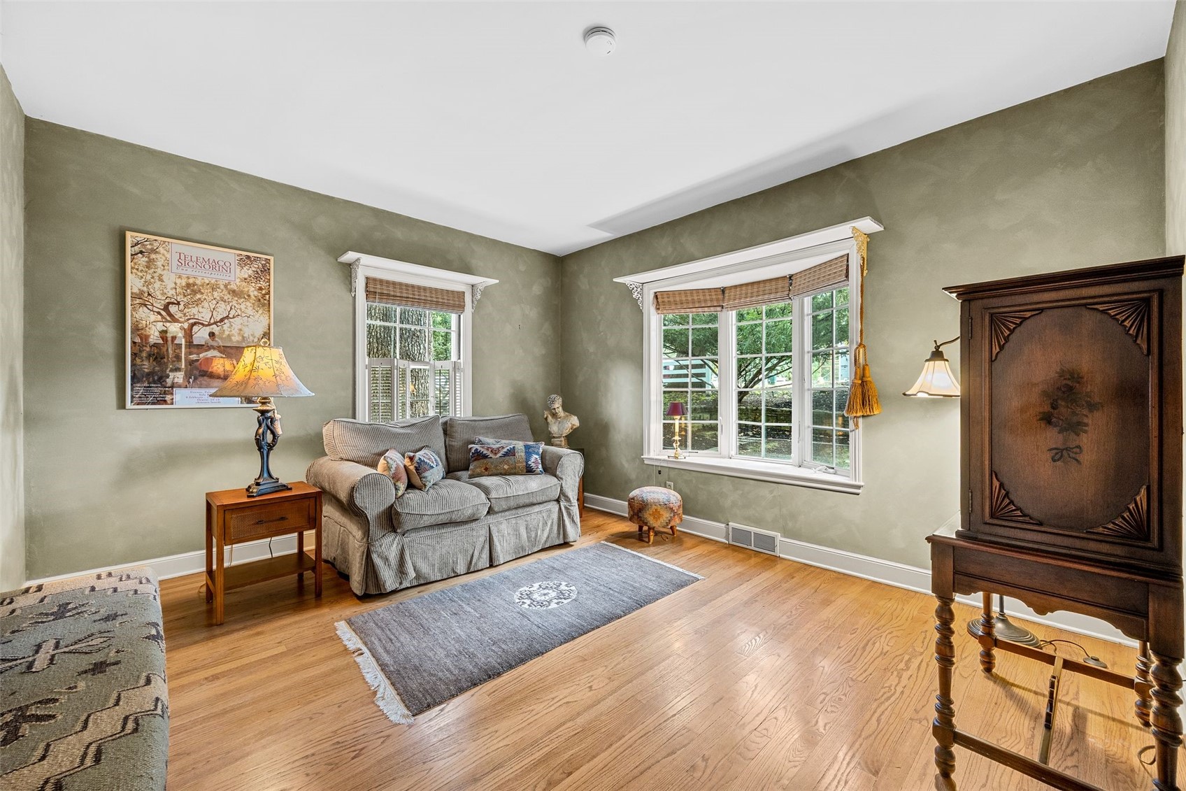 10 Oakridge Avenue Iowa City IA 52246