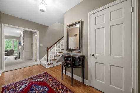 10 Oakridge Avenue Iowa City IA 52246