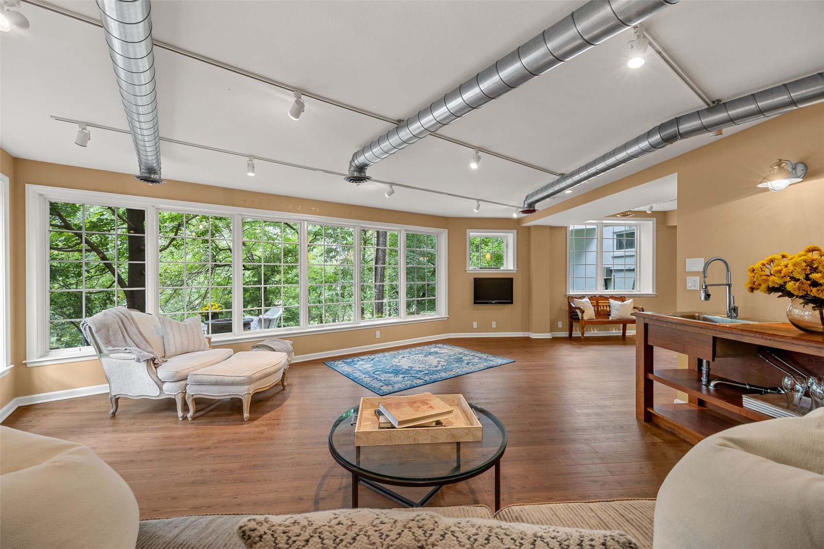 10 Oakridge Avenue Iowa City IA 52246