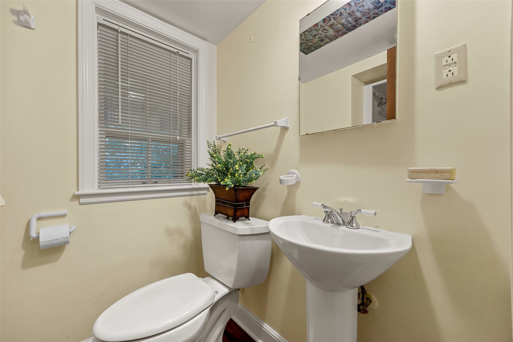 10 Oakridge Avenue Iowa City IA 52246
