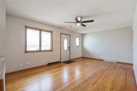 2545 23rd Avenue Marion IA 52302