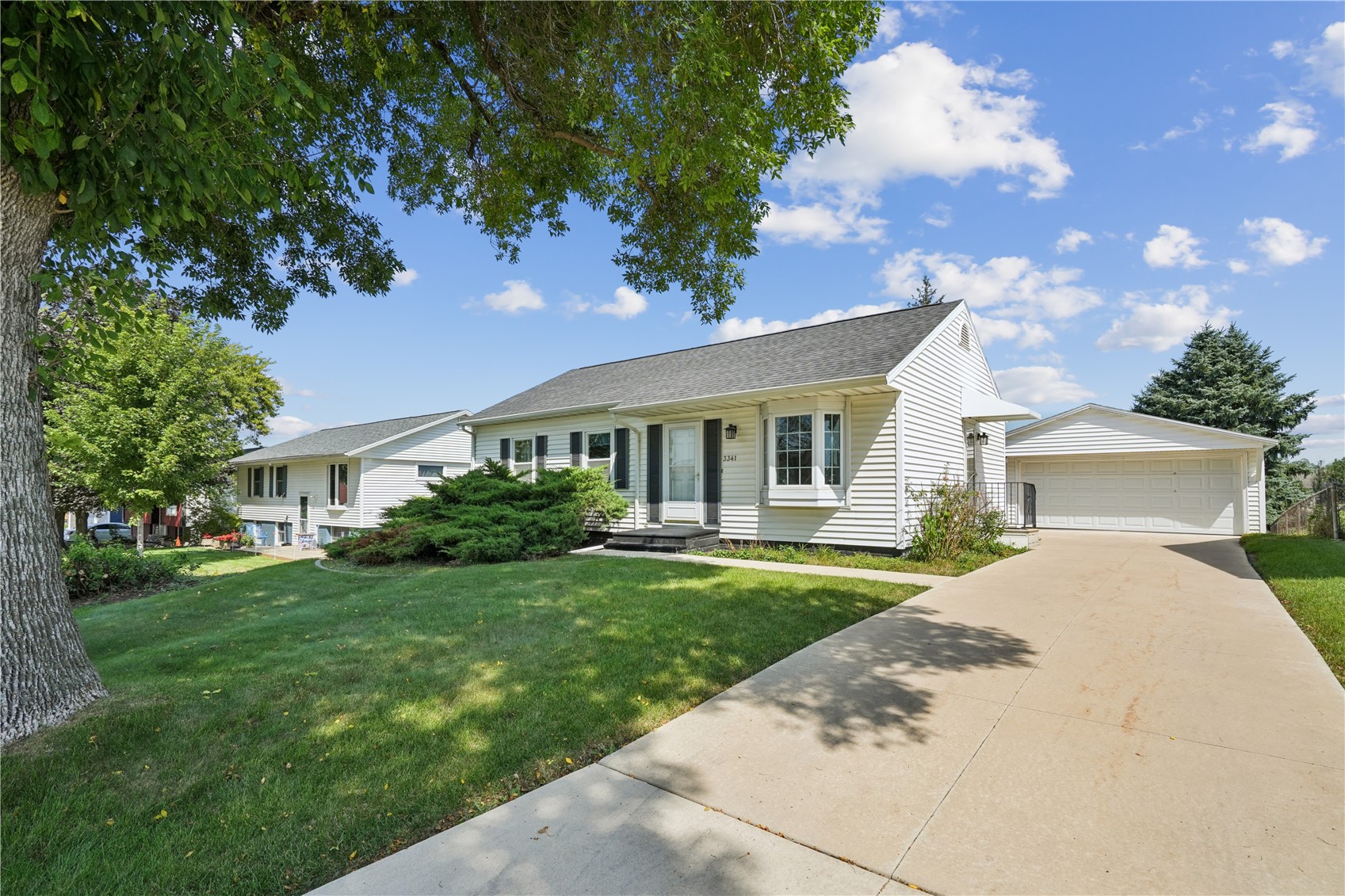 3341 Dunham Drive SW Cedar Rapids IA 52404