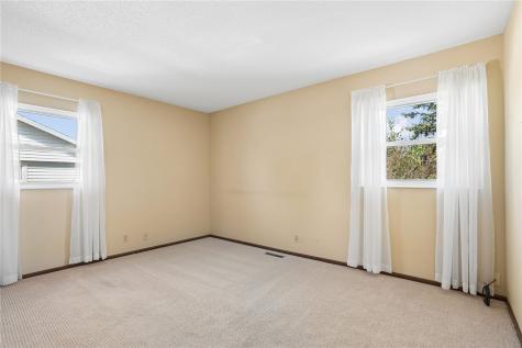 3341 Dunham Drive SW Cedar Rapids IA 52404