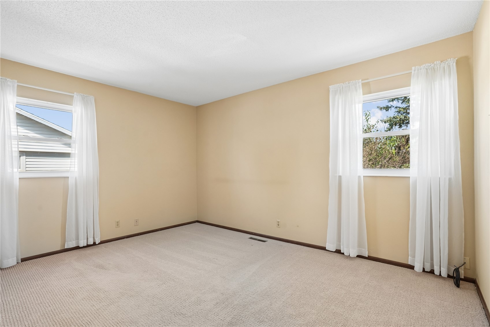 3341 Dunham Drive SW Cedar Rapids IA 52404