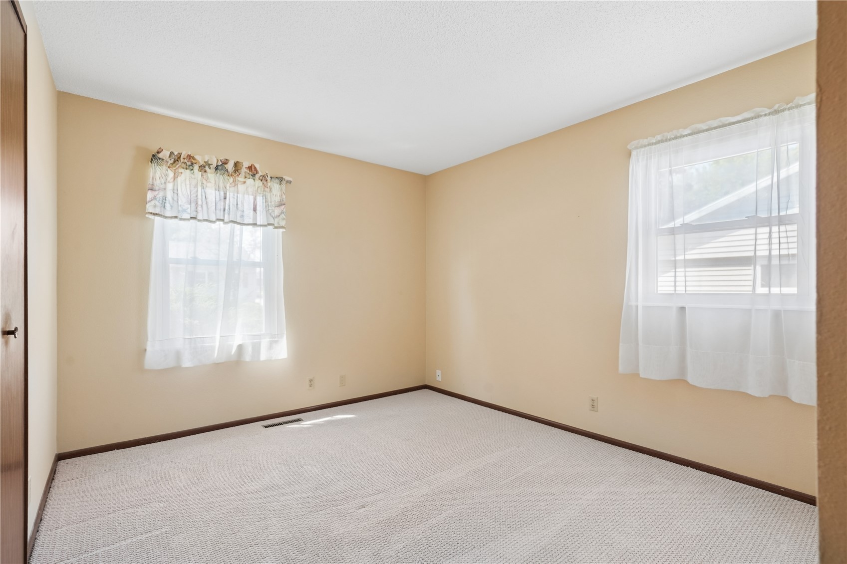 3341 Dunham Drive SW Cedar Rapids IA 52404