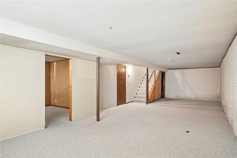 3341 Dunham Drive SW Cedar Rapids IA 52404