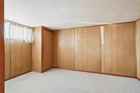 3341 Dunham Drive SW Cedar Rapids IA 52404