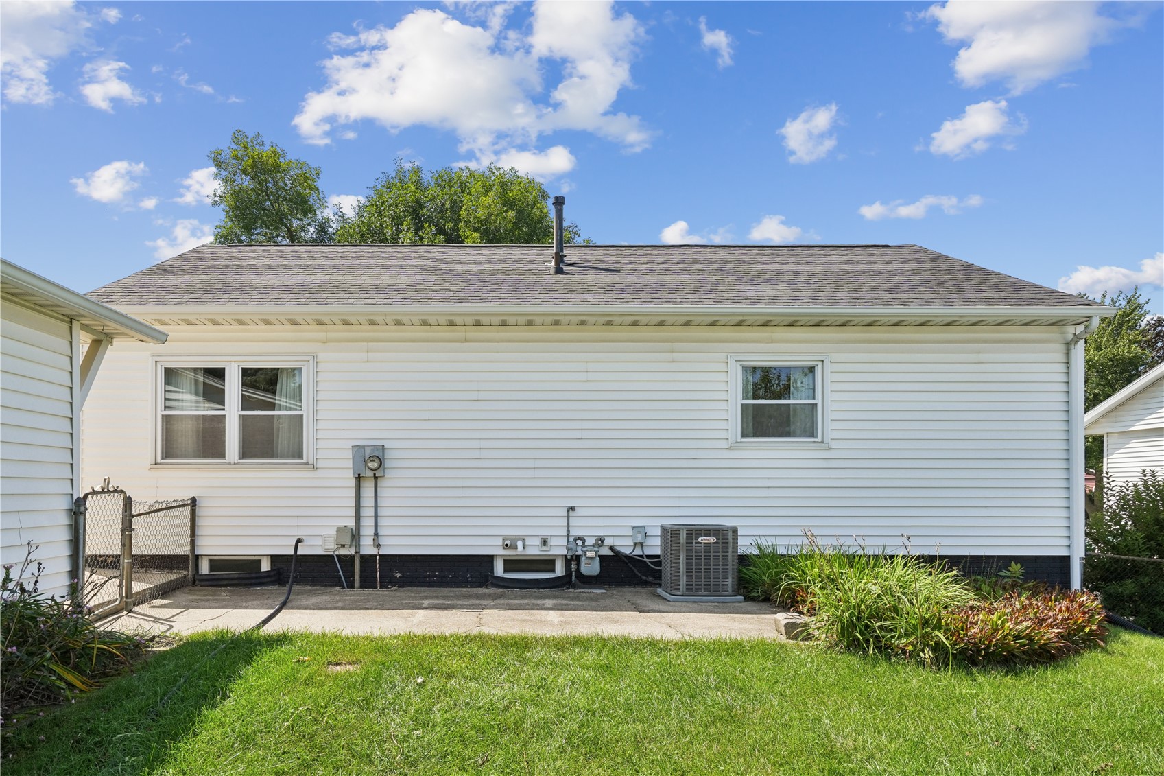 3341 Dunham Drive SW Cedar Rapids IA 52404