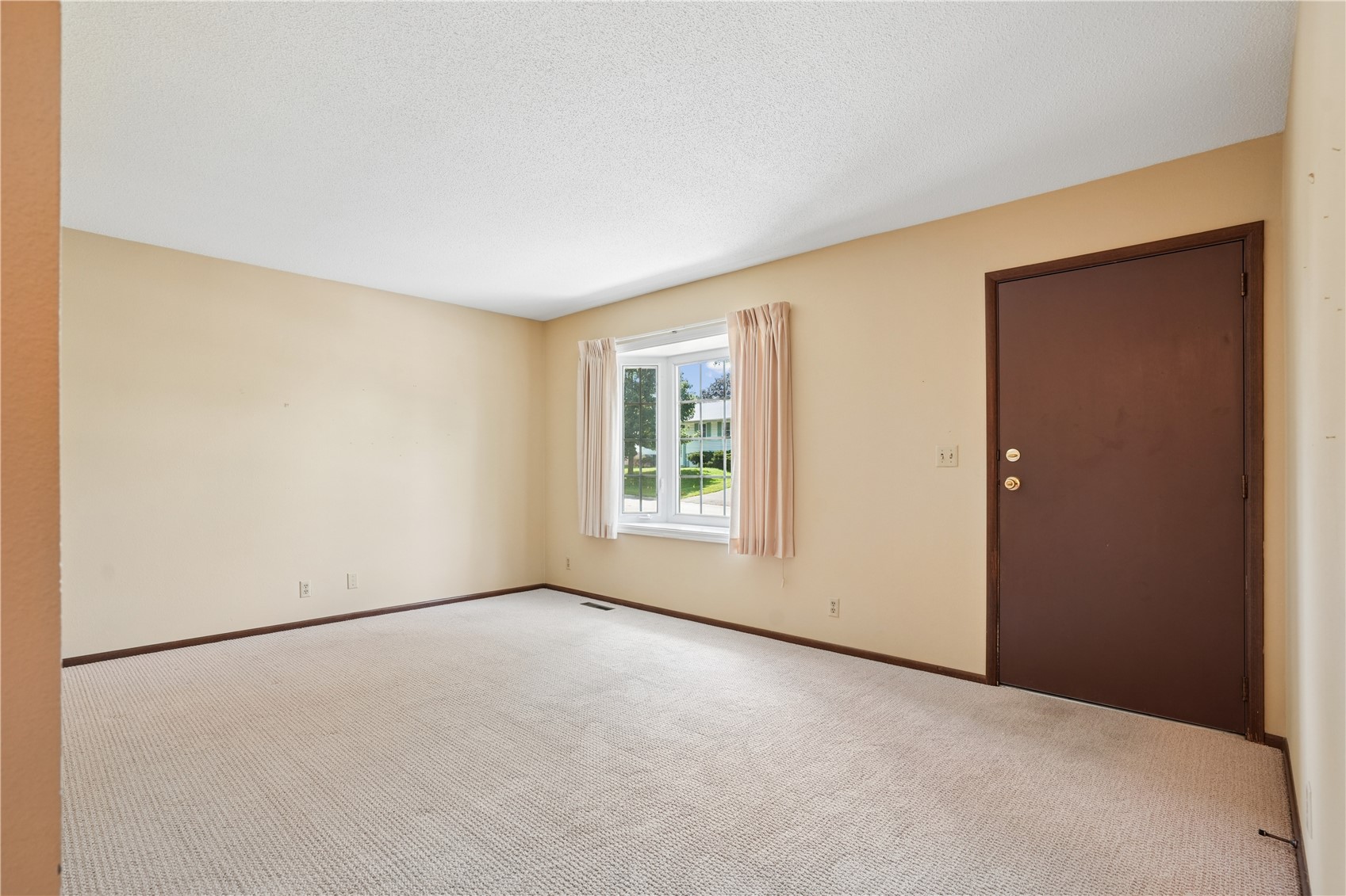 3341 Dunham Drive SW Cedar Rapids IA 52404