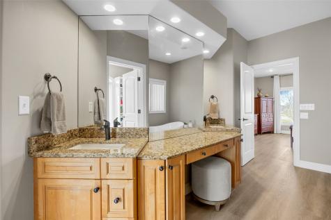 4320 Lucore Road Marion IA 52302