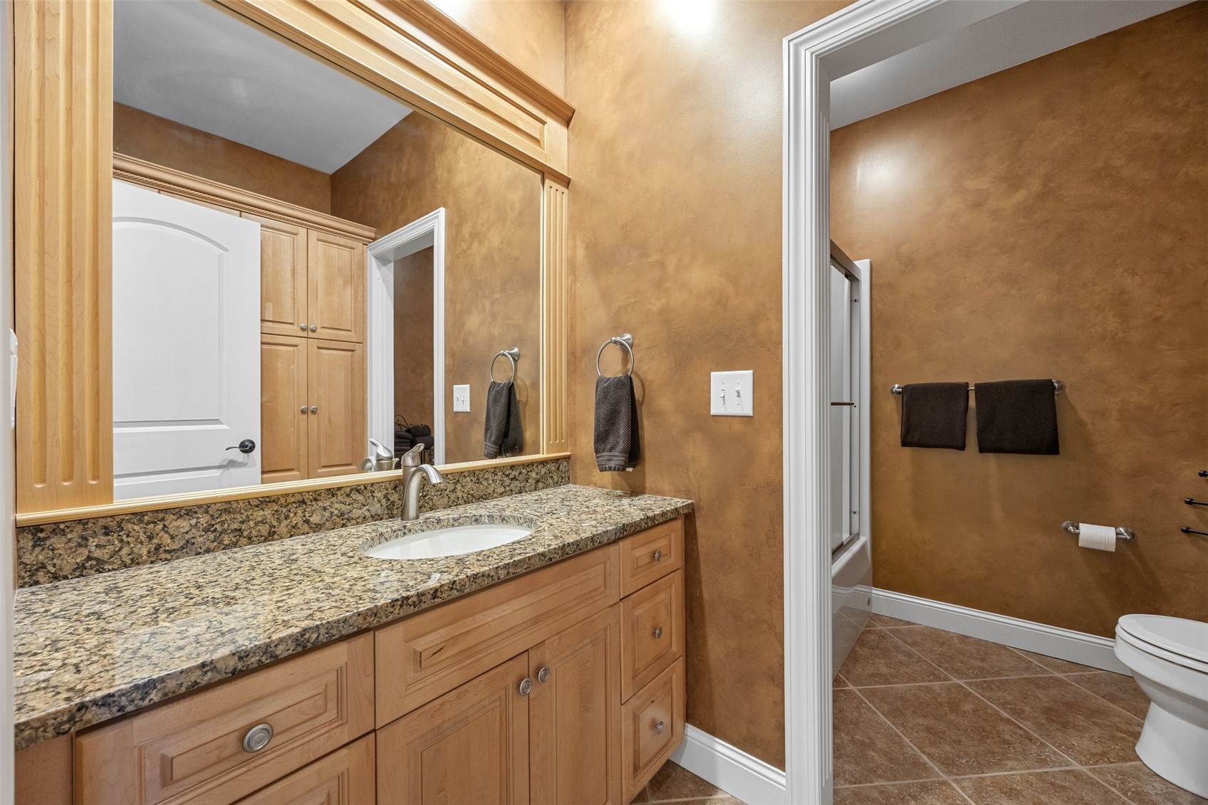4320 Lucore Road Marion IA 52302