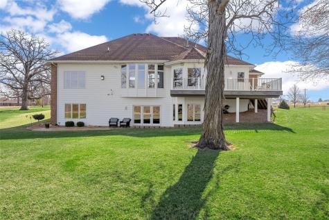 4320 Lucore Road Marion IA 52302