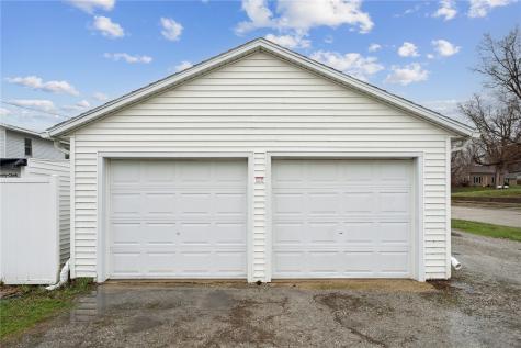 516 E 4th Street Vinton IA 52349