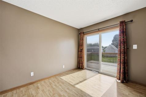 306 Agape Avenue Urbana IA 52345